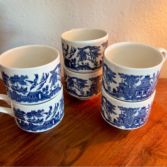 Dining | Euc Vintage Blue Willow Made In England Set Of 6 Cups | Poshmark